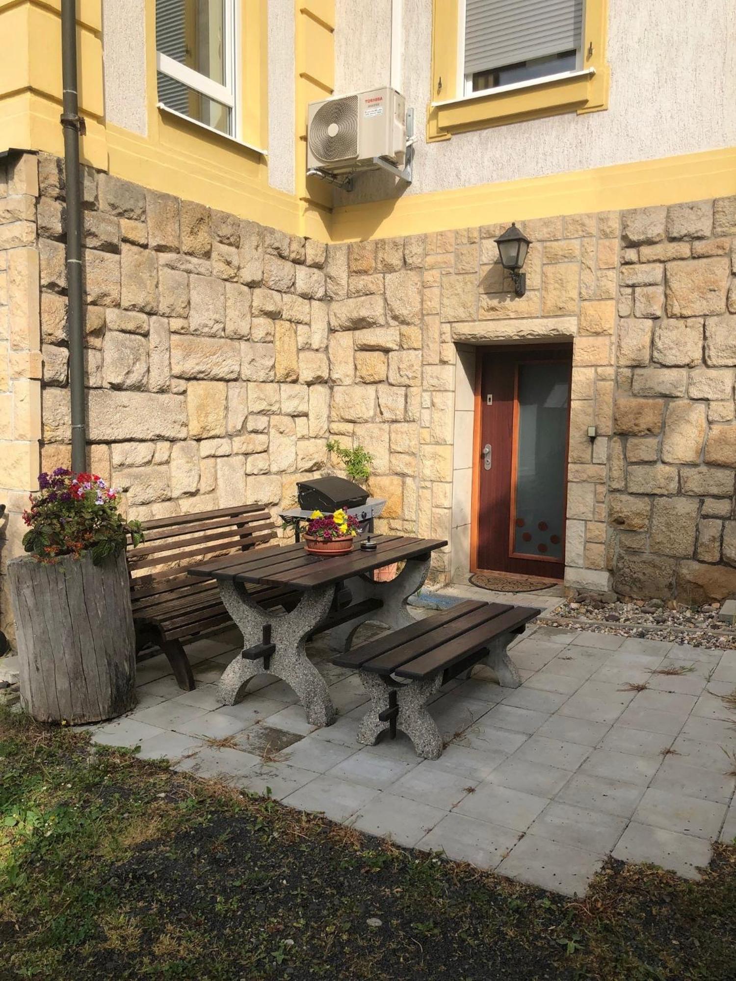 Ubytování v soukromí rodinné vily v Děčíně Exterior foto